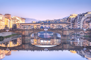 Fototapeta na wymiar Arno river panorama, Italy