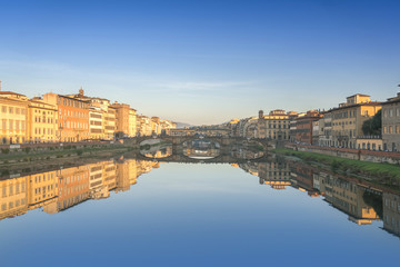 Naklejka premium Scenic view of the Florence or Firenze city on the Arno River, Italy, Toscana