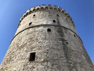 Fototapeta na wymiar White Tower in Thessaloniki, Greece, Mediterranean Sea