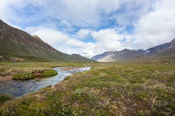 Fototapeta na wymiar Tundra Landschaftsfotos vom Sommer in Grönland / Kalaallit Nunaat /Sisimiut