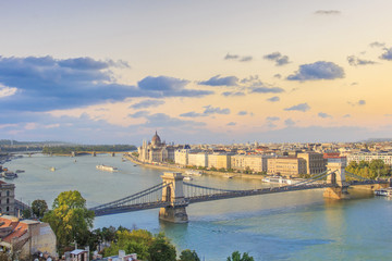 Fototapeta na wymiar Beautiful view of the Hungarian Parliament and the chain bridge in Budapest, Hungary