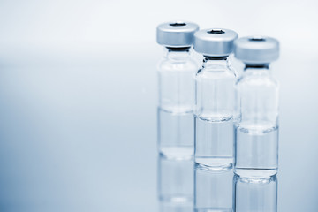 Medical or vaccine vial for injection