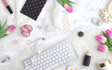Styled desk scene - flatlay with pink roses
