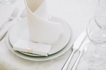 White wedding plate decoration