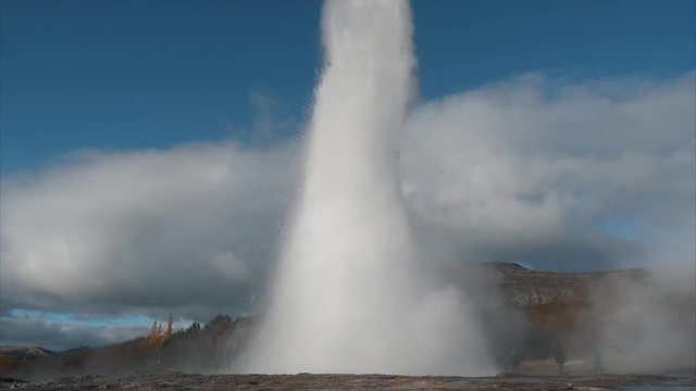 Giant geyser erupts
