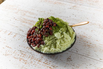 アジア風　抹茶かき氷　Green tea shaved ice