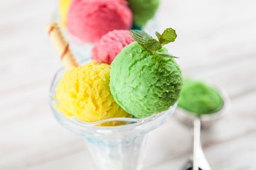 Ice cream vase