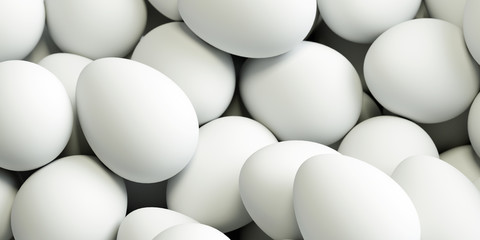 Viele weiße Hühnereier auf einem Haufen