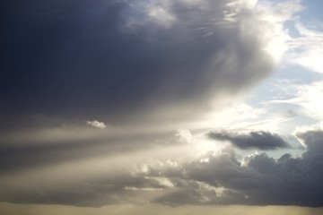 Céu nublado com tempestade, chuva, nuvens, nuvem.