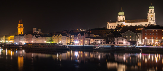Passauer Skyline bei Nacht