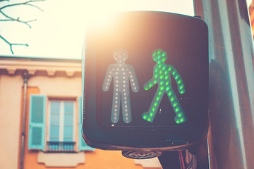 green pedestrians traffic light