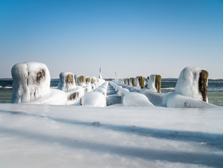 L&uuml;beck Travem&uuml;nde Frozen Jetty in Winter