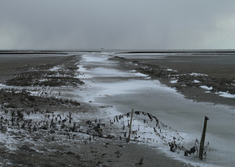Eis im Wattenmeer vor Pellworm mit Blick nach Südfall