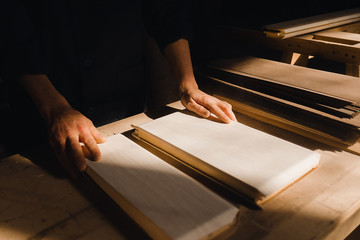 working glued veneer