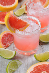   cocktail sparkling    pink Paloma