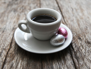 œufs de pâques accompagnement de café 