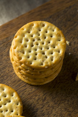Round Whole Wheat Crackers