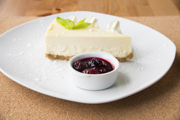 Cheese cake with berries