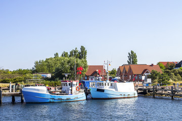 Fototapeta na wymiar Fischereihafen, Insel Poel 