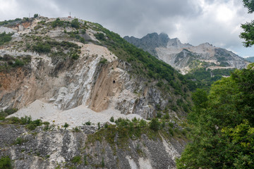 Fototapeta na wymiar Carrara - Steinbrüche und Marmor