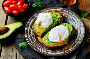 Poached egg Avocado Rye Toasts
