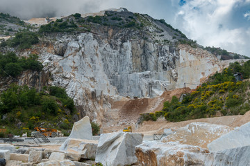 Carrara - Steinbrüche und Marmor