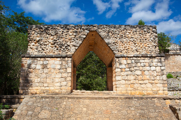 Fototapeta na wymiar Majestic ruins in Ek Balam.Yucatán, Mexico.