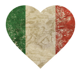 Heart shaped grunge vintage faded flag of Italy