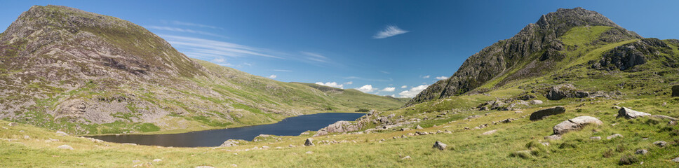 Fototapeta na wymiar A panoramic view of the Pen Yr Ole Wen, Tryfan and the Ogwen valley on the climb up to Cwm Idwal.
