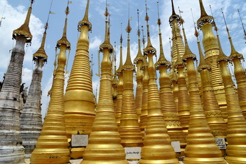 Inle Lake, golden pagoda, Burma - Myamar