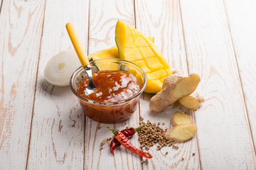 mango chutney with recipe ingredients