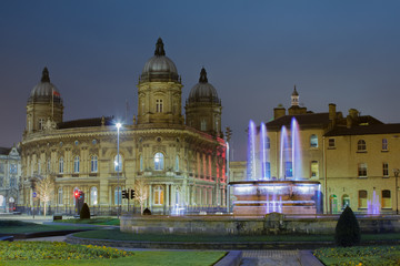 Fontanna w nocy © Piotr