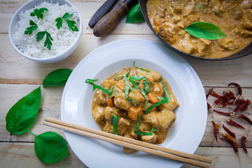 chicken curry on bowl