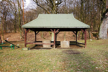 Naklejka premium Arbor in rural countryside