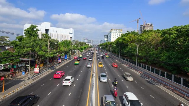 4k Time-lapse of traffic on Ngamwongwan Road at Kasetsart University in bangkok, Thailand