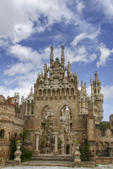 Fototapeta na wymiar Castillo Monumento de colomares en Benalmádena, Málaga