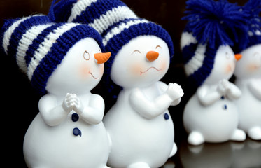 Snow man ceramic dolls souvenir