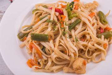 Paste with a cauliflower, siliculose haricot and cabbage of broccoli