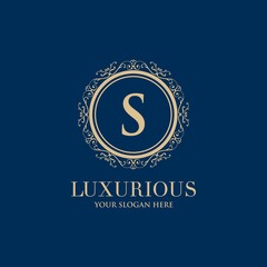 Fototapeta premium Luxury Logo template in vector for Restaurant, Royalty, Boutique, Cafe, Hotel, Heraldic, Jewelry, Fashion and other vector illustration