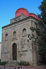 Fototapeta na wymiar Palermo, la chiesa di San Cataldo