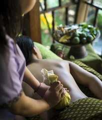 Tischdecke traditional herbal ball massage thai spa treatment detail © TravelPhotography