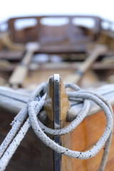 barca a remi con corda