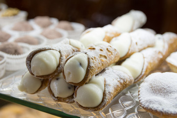 Vassoio di cannoli Siciliani mignon