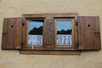 Obraz na płótnie Canvas historisches Fenster