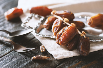 dried dates fruit (Date palm)