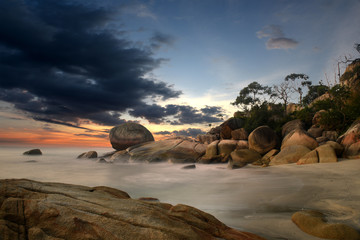 Fototapeta na wymiar Telok Cempedak Beach while sunrise , Kuantan, Pahang, Malaysia, South China Sea