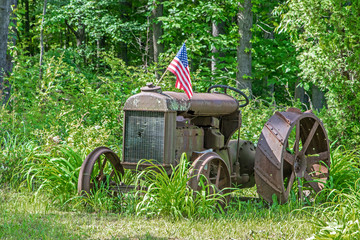  antique  tractor