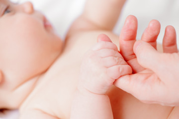 Fototapeta na wymiar wakefulness of newborn