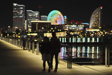 横浜の夜のデート - obrazy, fototapety, plakaty