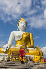 Fototapeta premium April 2019, Trip to Thailand pay respect to Phra Doi Kham Temple, Chiang Mai